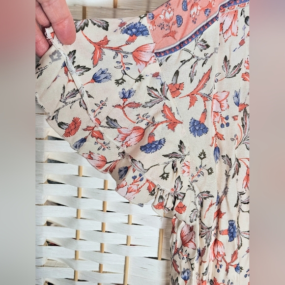 Suzanne Betro Periwinkle Blue/Pink/Cream Lace Up Flutter Sleeve Ruffle Tunic-1X - Picture 9 of 10